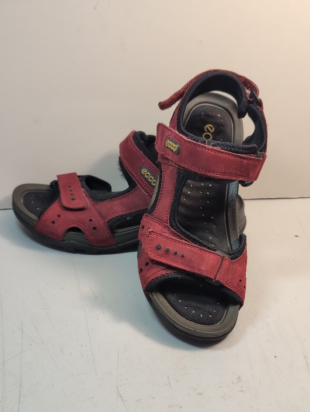 Ecco Women's Burgundy Open-Toe Velcro Sandals Size 6 / 36